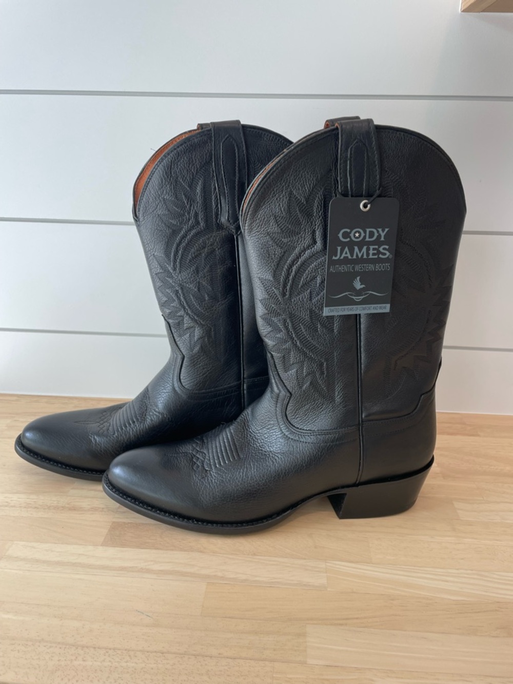 Cody James Men’s Round Toe Black Western Boots - Size 11 D